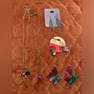 Girls earrings and necklace